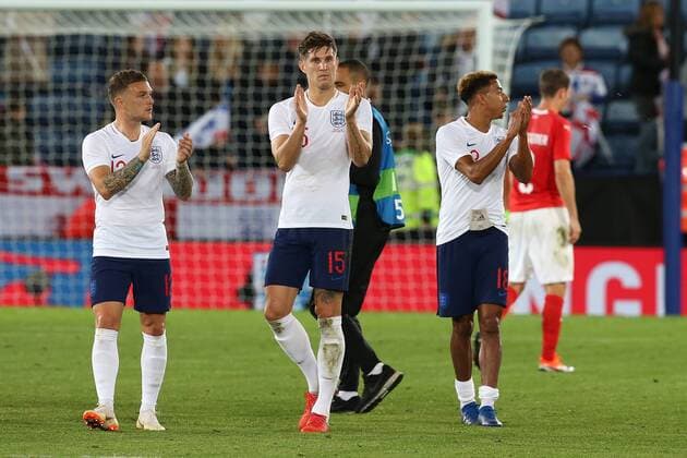 Fu?ball, Testspiel, England - Schweiz England v Switzerland International Friendly L?nderspiel Kieran Trippier of England, John Stones of England and Jesse Lingard of England applaud the fans at the end of the International Friendly match at the King Power Stadium, Leicester Content Not Available For UK Newspapers Copyright: xPaulxChestertonx FIL-12259-0092