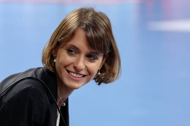 Jennifer Kettemann (Geschäftsführerin, RNL), Einzelbild, Aktion, Action, Freude, freundlich, fröhlich, strahlend, optimistisch, Handball, Champions League, Rhein-Neckar Löwen - Barca Lassa,