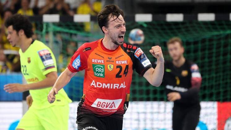 Sport Bilder des Tages Torschütze Patrick Groetzki (RNL, 24), Einzelbild, Aktion, Action, jubelt über ein Tor, Jubel, Torjubel, Torerfolg, celebrate the goal, goal, celebration, Jubel ueber das Tor, optimistisch, Action, Aktion, Handball, Champions League, Rhein-Neckar Löwen - Barca Lassa,