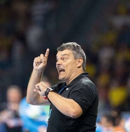 Deutschland - Baden-Württemberg - Mannheim - 12.09.2018 Handball - Velux EHF Champions League - Herren Saison 2018 2019 Rhein-Neckar Löwen (orange) - ESP Barcelona Lassa (neongelb) v.l. Trainer Xavier Pascual FC Barcelona Barca Rhein-Neckar Löwen - ESP Barca Lassa