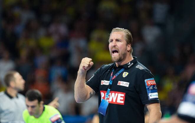 Deutschland - Baden-Württemberg - Mannheim - 12.09.2018 Handball - Velux EHF Champions League - Herren Saison 2018 2019 Rhein-Neckar Löwen (orange) - ESP Barcelona Lassa (neongelb) v.l. Oliver Roggisch (Rhein-Neckar Löwen) Rhein-Neckar Löwen - ESP Barca Lassa