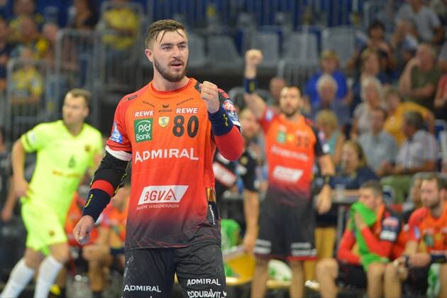 EHF Championsleague12.09.2018,Rhein Neckar Löwen vs. FC Barcelona Barca Jannik Kohlbacher,( 80,RNL), in Siegerpose -