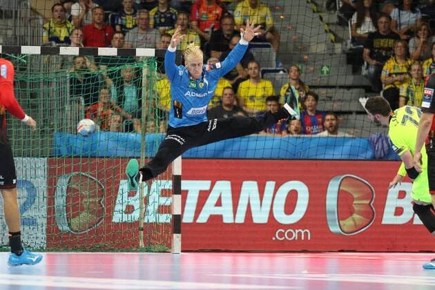 Rhein Neckar Loewen - Barca Lassa Rhein Neckar Loewe Mikael Appelgren (Nr.1) bei einer Abwehraktion beim Spiel in der Champions League, Rhein Neckar Loewen - Barca Lassa. Mannheim. 12.09.18 Handball Champions League , Mannheim Baden Wuerttemberg Deutschland SAP Arena