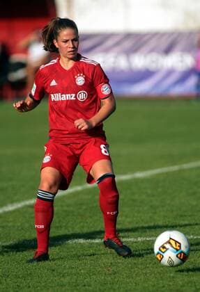 12.09.2018 Subotica(Serbia) ZFK Spartak Subotica-FC Bayern München UEFA women s football champions league round of 32 Melanie Leupolz FC Bayern München :