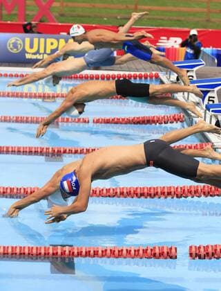 Competitors participate in the individual men s swimming final during the World Modern pentathlon moderner Fünfkampf Championships, in Mexico City, Mexico, 13 September 2018. World Modern Pentathlon Championships in Mexico !ACHTUNG: NUR REDAKTIONELLE NUTZUNG!  Copyright: xMarioxGuzmanx MEX11 20180913-636724715309154864