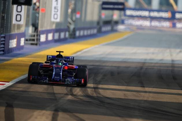 14th September 2018, Marina Bay Street Circuit, Singapore; Formula One Grand Prix of Singapore, Friday free practice; Red Bull Toro Rosso Honda driver Brendon Hartley  ActionPlus12062018 StephenxBlackberry