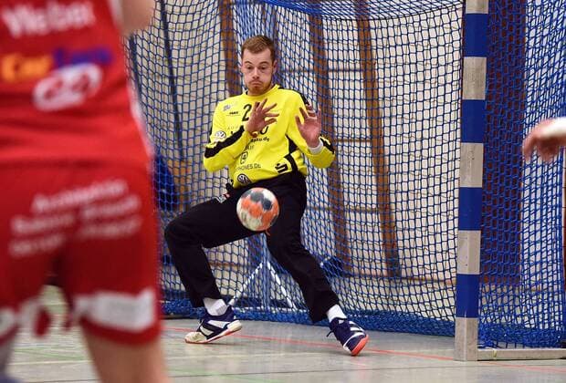 14.09.2018, xpsx, Handball 3.Liga, HSG Hanau - HSG Rodgau Nieder-Roden v.l. Sebastian Schermuly (Hanau) Hanau Hessen Deutschland (DEU)