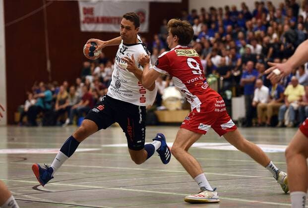14.09.2018, xpsx, Handball 3.Liga, HSG Hanau - HSG Rodgau Nieder-Roden v.l. Yaron Pillmann (Hanau), Johannes von der Au (Rodgau) Hanau Hessen Deutschland (DEU)