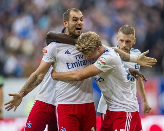 Torjubel Pierre-Michel Lasogga (HSV), Fiete Arp (HSV), Aaron Hunt (HSV) 15.09.18, Hamburg, Hamburger SV vs. FC Heidenheim, Fussball, GER, Saison 2018 2019, 2. Bundesliga, 5. Spieltag, DFL REGULATIONS PROHIBIT ANY USE OF PHOTOGRAPHS as IMAGE SEQUENCES and or QUASI-VIDEO. Â