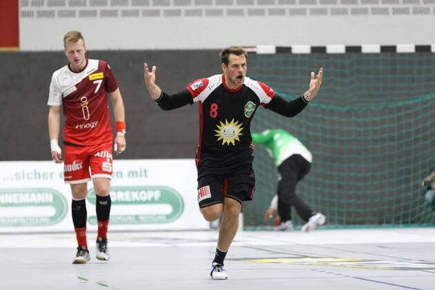 Torjubel bei Jens Bechtloff (TuS N-Luebbecke 8), TuS N-Luebbecke vs TUSEM Essen, Handball, 2. Bundesliga, 15.09.2018, TuS N-Luebbecke vs TUSEM Essen, Handball, 2. Bundesliga, 15.09.2018 Luebbecke Copyright: xEIBNER JanxStrohdiekx EP_JSK