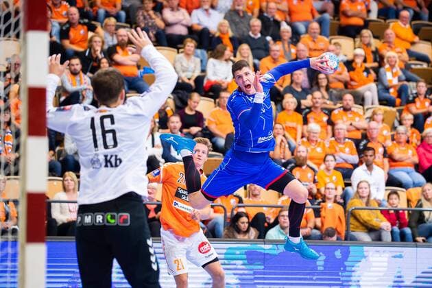 180915 Meshkov Darko Djukic under handbollsmatchen i Champions League mellan Kristianstad och Meshkov Brest den 15 september 2018 i Kristianstad. Copyright: AvdoxBilkanovic BB180915AB036