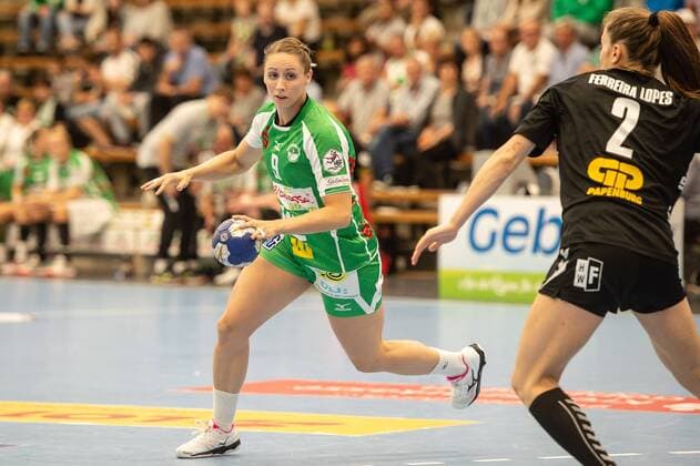Johanna Schindler (Frisch Auf Frauen 9), Marianna Ferreira Lopes (SV Union Halle Neustadt 2), Frisch Auf! Göppingen vs. SV Union Halle-Neustadt, Handball, Frauen, 1. Bundesliga, 15.09.2018, Frisch Auf! Göppingen vs. SV Union Halle-Neustadt, Handball, Frauen, 1. Bundesliga, 15.09.2018, Göppingen Copyright: xEIBNER Michael_Schmidtx EP_MST