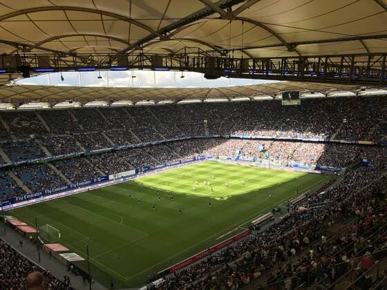 Übersicht vom Hamburger Volksparkstadion während der Begegnung HSV - 1.FC Heidenheim 15.09.2018