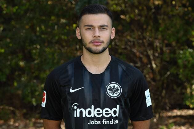 17.09.2018, xjhx, Fussball 1.Bundesliga, Eintracht Frankfurt Fototermin 2018 19 - 1.BL Porträttermin 2018 2019 emspor, v.l. Sahverdi Cetin (Eintracht Frankfurt) (DFL DFB REGULATIONS PROHIBIT ANY USE OF PHOTOGRAPHS as IMAGE SEQUENCES and or QUASI-VIDEO) Frankfurt am Main