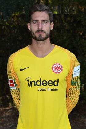 17.09.2018, xjhx, Fussball 1.Bundesliga, Eintracht Frankfurt Fototermin 2018 19 - 1.BL Porträttermin 2018 2019 emspor, v.l. Kevin Trapp (Eintracht Frankfurt) (DFL DFB REGULATIONS PROHIBIT ANY USE OF PHOTOGRAPHS as IMAGE SEQUENCES and or QUASI-VIDEO) Frankfurt am Main