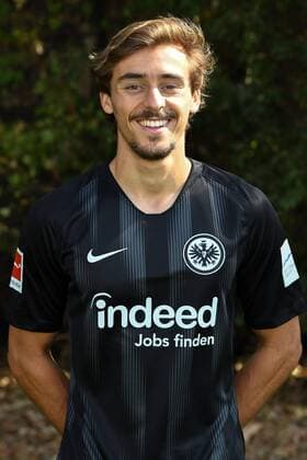 17.09.2018, xjhx, Fussball 1.Bundesliga, Eintracht Frankfurt Fototermin 2018 19 - 1.BL Porträttermin 2018 2019 emspor, v.l. Francisco Chico Geraldes (Eintracht Frankfurt) (DFL DFB REGULATIONS PROHIBIT ANY USE OF PHOTOGRAPHS as IMAGE SEQUENCES and or QUASI-VIDEO) Frankfurt am Main