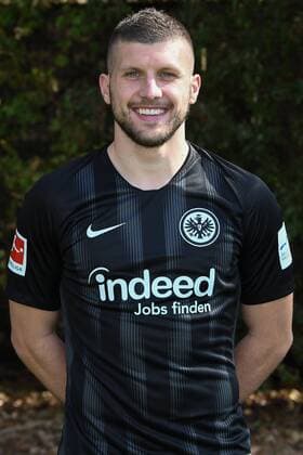 17.09.2018, xjhx, Fussball 1.Bundesliga, Eintracht Frankfurt Fototermin 2018 19 - 1.BL Porträttermin 2018 2019 emspor, v.l. Ante Rebic (Eintracht Frankfurt) (DFL DFB REGULATIONS PROHIBIT ANY USE OF PHOTOGRAPHS as IMAGE SEQUENCES and or QUASI-VIDEO) Frankfurt am Main