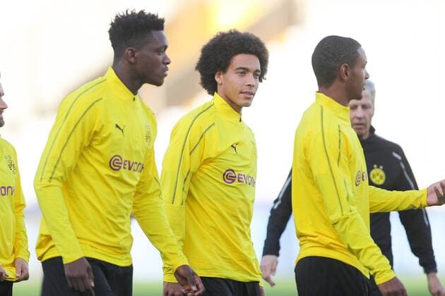 Dortmund s Axel Witsel (C) pictured during a training session of German soccer club Borussia Dortmund, Monday 17 September 2018 in Brugge. Tomorrow Dortmund will meet Belgian team Club Brugge KV on day one of the UEFA Champions League, in group A. BRUNOxFAHY  x05428314x