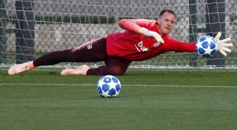 Entrenamiento del Barcelona. En la imagen, Ter Stegen. Barcelona practice. In this picture, Ter Stegen. 