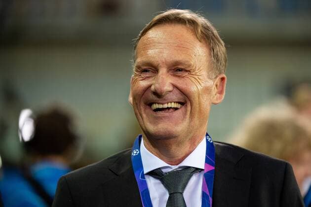 Bruegge, Belgien, 18.09.2018, UEFA Champions League - 2018 19 Season, Vorrunde, Gruppenphase - Gruppe A - 1. Spieltag, Club Bruegge - BV Borussia Dortmund, CEO - Geschaeftsfuehrer Hans-Joachim Watzke (BVB) lacht, lachen ( DeFodi001