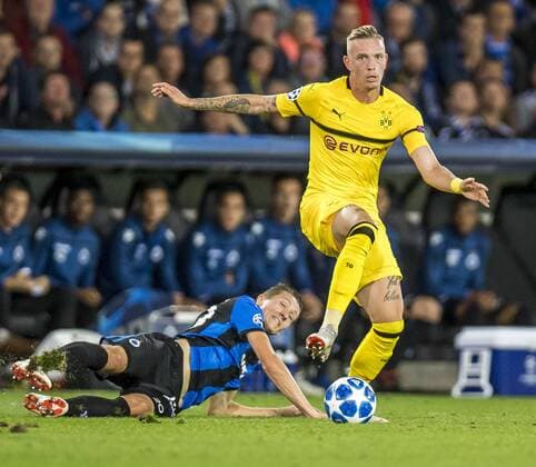Fußball: Champions League, Saison 2018 2019, Gruppenphase, 1. Spieltag, Club Brügge - Borussia Dortmund am 18.09.2018 im Jan-Breydel-Stadion in Brügge (Belgien). Brügges Hans Vanaken (l.) und Dortmunds Marius Wolf kämpfen um den Ball. DFL REGULATIONS PROHIBIT ANY USE OF PHOTOGRAPHS AS IMAGE SEQUENCES AND OR QUASI-VIDEO. Copyright: xKirchner DavidxInderliedx