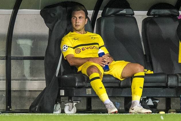 Fußball: Champions League, Saison 2018 2019, Gruppenphase, 1. Spieltag, Club Brügge - Borussia Dortmund am 18.09.2018 im Jan-Breydel-Stadion in Brügge (Belgien). Dortmunds Mario Götze Goetze sitzt nach seiner Auswechslung enttäuscht auf der Bank. DFL REGULATIONS PROHIBIT ANY USE OF PHOTOGRAPHS AS IMAGE SEQUENCES AND OR QUASI-VIDEO. Copyright: xKirchner DavidxInderliedx