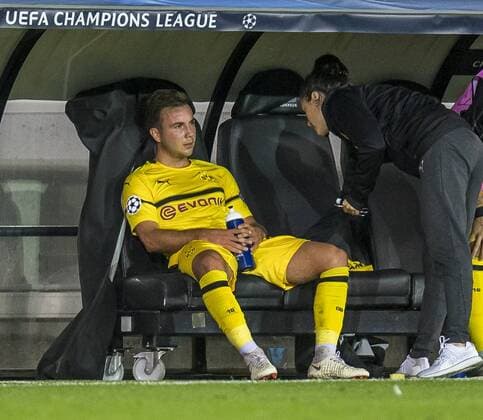 Fußball: Champions League, Saison 2018 2019, Gruppenphase, 1. Spieltag, Club Brügge - Borussia Dortmund am 18.09.2018 im Jan-Breydel-Stadion in Brügge (Belgien). Dortmunds Mario Götze Goetze sitzt nach seiner Auswechslung enttäuscht auf der Bank. DFL REGULATIONS PROHIBIT ANY USE OF PHOTOGRAPHS AS IMAGE SEQUENCES AND OR QUASI-VIDEO. Copyright: xKirchner DavidxInderliedx