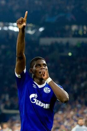 Gelsenkirchen, Germany 18.09.2018, UEFA Champions League - 2018 19 Season, Gruppenphase - Gruppe D - 1. Spieltag, FC Schalke 04 - FC Porto, Tor zum 1:0, Torschuetze Breel Embolo (S04) jubelt ( DeFodi053