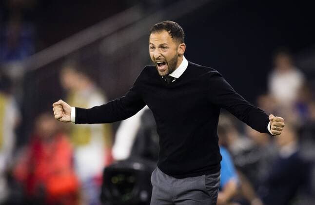 Gelsenkirchen, 18.09.2018 Jubel Trainer Domenico Tedesco (S04) FC Schalke 04 - FC Porto