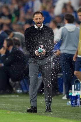 Sport Themen der Woche KW38 Sport Bilder des Tages Gelsenkirchen, Germany 18.09.2018, UEFA Champions League - 2018 19 Season, Gruppenphase - Gruppe D - 1. Spieltag, FC Schalke 04 - FC Porto, Trainer Domenico Tedesco (S04) ( DeFodi053