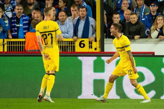 Bruegge, Belgien, 18.09.2018, UEFA Champions League - 2018 19 Season, Vorrunde, Gruppenphase - Gruppe A - 1. Spieltag, Club Bruegge - BV Borussia Dortmund, Torjubel, Christian Pulisic (BVB) jubelt nach seinem treffer zum 0:1 ( DeFodi001