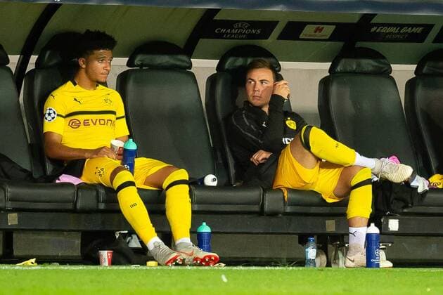 Bruegge, Belgien, 18.09.2018, UEFA Champions League - 2018 19 Season, Vorrunde, Gruppenphase - Gruppe A - 1. Spieltag, Club Bruegge - BV Borussia Dortmund, Jadon Sancho (BVB) und Mario Goetze (BVB) auf der bank ( DeFodi001
