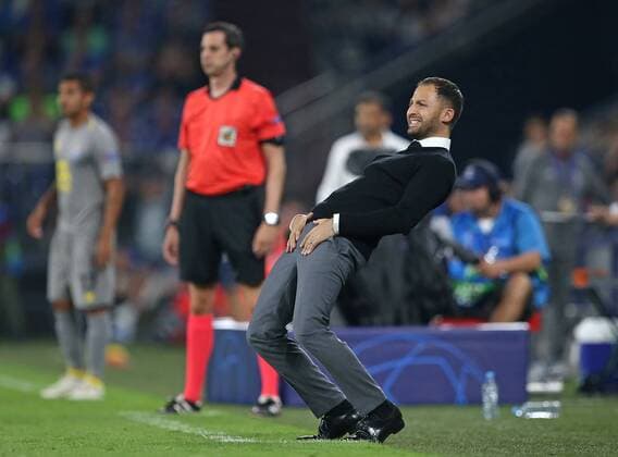 18.09.2018, Fussball UEFA Champions League 2018 2019, Gruppenphase, 1.Spieltag, FC Schalke 04 - FC Porto, in der VELTINS-Arena Gelsenkirchen. Trainer Domenico Tedesco (Schalke) enttäuscht