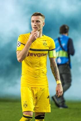 Fußball: Champions League, Saison 2018 2019, Gruppenphase, 1. Spieltag, Club Brügge - Borussia Dortmund am 18.09.2018 im Jan-Breydel-Stadion in Brügge (Belgien). Dortmunds Marco Reus fasst sich ans Kinn. DFL REGULATIONS PROHIBIT ANY USE OF PHOTOGRAPHS AS IMAGE SEQUENCES AND OR QUASI-VIDEO. Copyright: xKirchner DavidxInderliedx