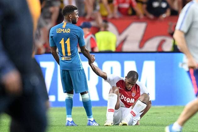 Sport Bilder des Tages 19 DJIBRIL SIDIBE (MONA) - DECEPTION - 11 THOMAS LEMAR (ATL) - FAIR PLAY FOOTBALL : Monaco vs Atletico Madrid - Ligue des Champions - 18 09 2018 FEP Panoramic 