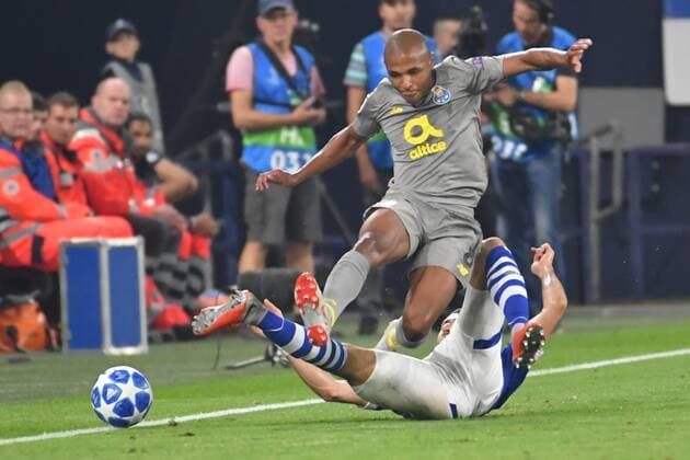 GER, FC Schalke 04 (GER) vs. FC Porto (POR) 18. 09.2018, Veltins Arena, Gelsenkirchen, Championsleque, Vorrunde, GER, FC Schalke 04 (GER) vs. FC Porto (POR), DFL regulations prohibit any use of photographs as image sequences and or quasi-video im Bild picture shows: