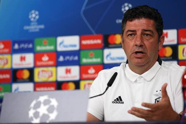 September 18, 2018 - Lisbon, Portugal - Benfica s head coach Rui Vitoria attends a press conference PK Pressekonferenz on the eve of the UEFA Champions League Group E football match SL Benfica vs Bayern Munich at the Luz stadium in Lisbon, Portugal on September 18, 2018. Benfica Press Conference - UEFA Champions League  - ZUMAn230 20180918_zaa_n230_485 Copyright: xPedroxFiuzax