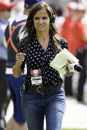 PITTSBURGH, PA - SEPTEMBER 16: ESPN reporter Dianna Russini looks on during the NFL American Football Herren USA football game between the Kansas City Chiefs and Pittsburgh Steelers on September 16, 2018 at Heinz Field in Pittsburgh PA. (Photo by Mark Alberti Icon Sportswire) NFL: SEP 16 Chiefs at Steelers Icon18091665995 EDITORIAL USE ONLY