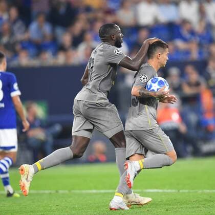 UEFA Champions League, Gruppenphase, Spiel 1, Saison 2018 2019, FC Schalke 04 vs FC Porto, 18.09.18. Veltinsarena Gelsenkirchen , Moussa Marega, Otavio, beide FC Porto, jubel UEFA regulations prohibit any use of photographs as image sequences and or quasi-video.