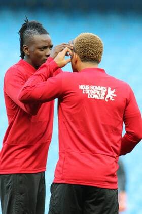 Olympique Lyonnais Training Bertrand Troare and Memphis Depay of Olympique Lyonnais during open training at the Etihad Stadium, Manchester Content Not Available For UK Newspapers Copyright: xStevexMcCormickx FIL-12292-0012