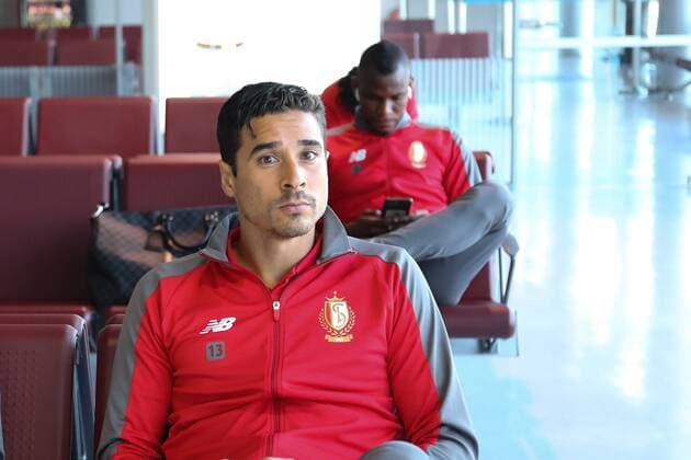 Standard s Guillermo Ochoa pictured during the departure of Belgian soccer team Standard de Liege for Sevilla, Spain, Wednesday 19 September 2018 at Liege Airport. Tomorrow Standard will meet Spanish club Sevilla FC on day one of the UEFA Europa League group stage. BRUNOxFAHY  x05429096x