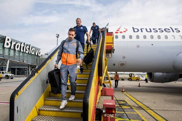 Anderlecht s Sven Kums pictured at the arrival of Belgian soccer team RSC Anderlecht, Wednesday 19 September 2018 in Bratislava, Slovakia. Tomorrow Anderlecht will meet Slovakian club Spartak Trnava on day one of the UEFA Europa League group stage. JASPERxJACOBS  x05429151x
