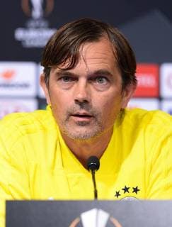 PXL_Press conference Fenerbahce S.K. 19.09.2018., stadium Maksimir, Zagreb, Croatia - Coach of Fenerbahce S.K. Phillip Cocu and footballer Mehmet Topal held a press conference PK Pressekonferenz before the match of the first round of the UEFA Champions between GNK Dinamo vs Fenerbahce S.K. Phillip Cocu.  MarkoxPrpic PIXSELL