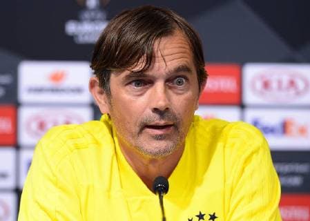 PXL_Press conference Fenerbahce S.K. 19.09.2018., stadium Maksimir, Zagreb, Croatia - Coach of Fenerbahce S.K. Phillip Cocu and footballer Mehmet Topal held a press conference PK Pressekonferenz before the match of the first round of the UEFA Champions between GNK Dinamo vs Fenerbahce S.K. Phillip Cocu.  MarkoxPrpic PIXSELL