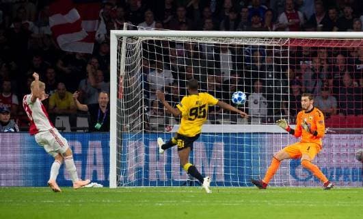 Amsterdam, Netherlands, 19.09.2018, UEFA Champions League - 2018 19 Season, Vorrunde, Gruppenphase - Gruppe E - 1. Spieltag, Ajax Amsterdam - AEK Athen, TOR zum 2:0 durch Donny van de Beek (Ajax Amsterdam) ( DeFodi001