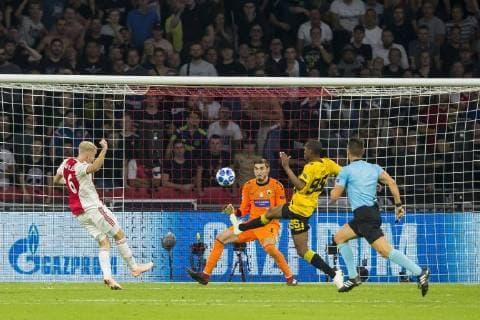 AMSTERDAM, Johan Cruijff Arena, 19-09-2018 , season 2018 2019 , UEFA Champions League. Ajax player Donny van de Beek scores 2-0 during the match Ajax - AEK Athens Ajax - AEK Athens  x2476808x
