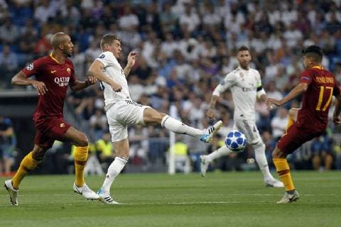 Soccer match between Real Madrid and Roma, of the Champions League 2018 2019, held at the Santiago Bernabeu stadium, in Madrid. (Photo: Jose Cuesta 261 Cordon Press). Toni Kroos