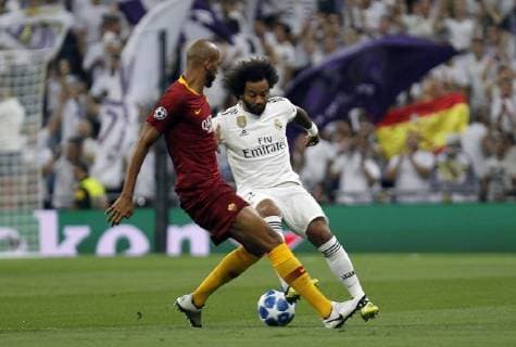 Soccer match between Real Madrid and Roma, of the Champions League 2018 2019, held at the Santiago Bernabeu stadium, in Madrid. (Photo: Jose Cuesta 261 Cordon Press). Marcelo