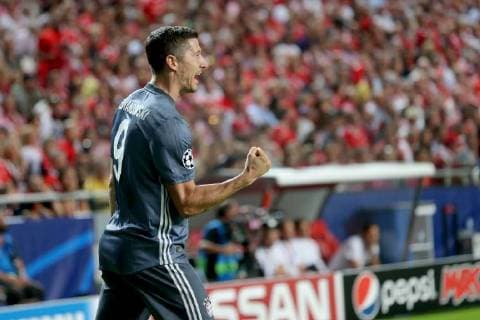 Robert Lewandowski (FC Bayern Muenchen 9) Jubel nach dem 0:1, FC Bayern Muenchen vs Benfica Lissabon, Fussball, Champions League Gruppenphase, 19.09.2018 FC Bayern Muenchen vs Benfica Lissabon, Fussball, Champions League Gruppenphase, 19.09.2018 Lissabon Copyright: xLanger Eibner-Pressefotox EP_HLR