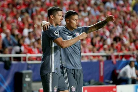 Robert Lewandowski (FC Bayern Muenchen 9) James Rodriguez (FC Bayern Muenchen 11) Jubel nach dem 0:1, FC Bayern Muenchen vs Benfica Lissabon, Fussball, Champions League Gruppenphase, 19.09.2018 FC Bayern Muenchen vs Benfica Lissabon, Fussball, Champions League Gruppenphase, 19.09.2018 Lissabon Copyright: xLanger Eibner-Pressefotox EP_HLR